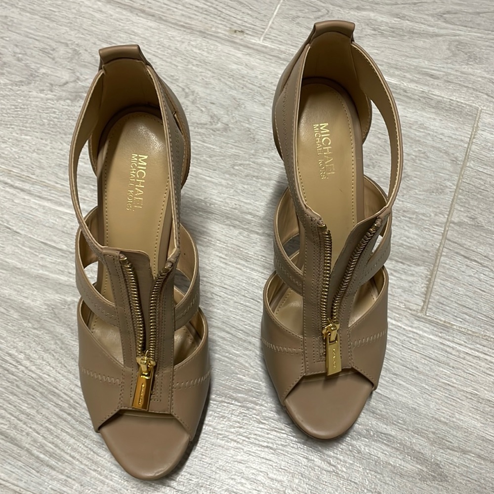 Michael Kors sandal - never worn!